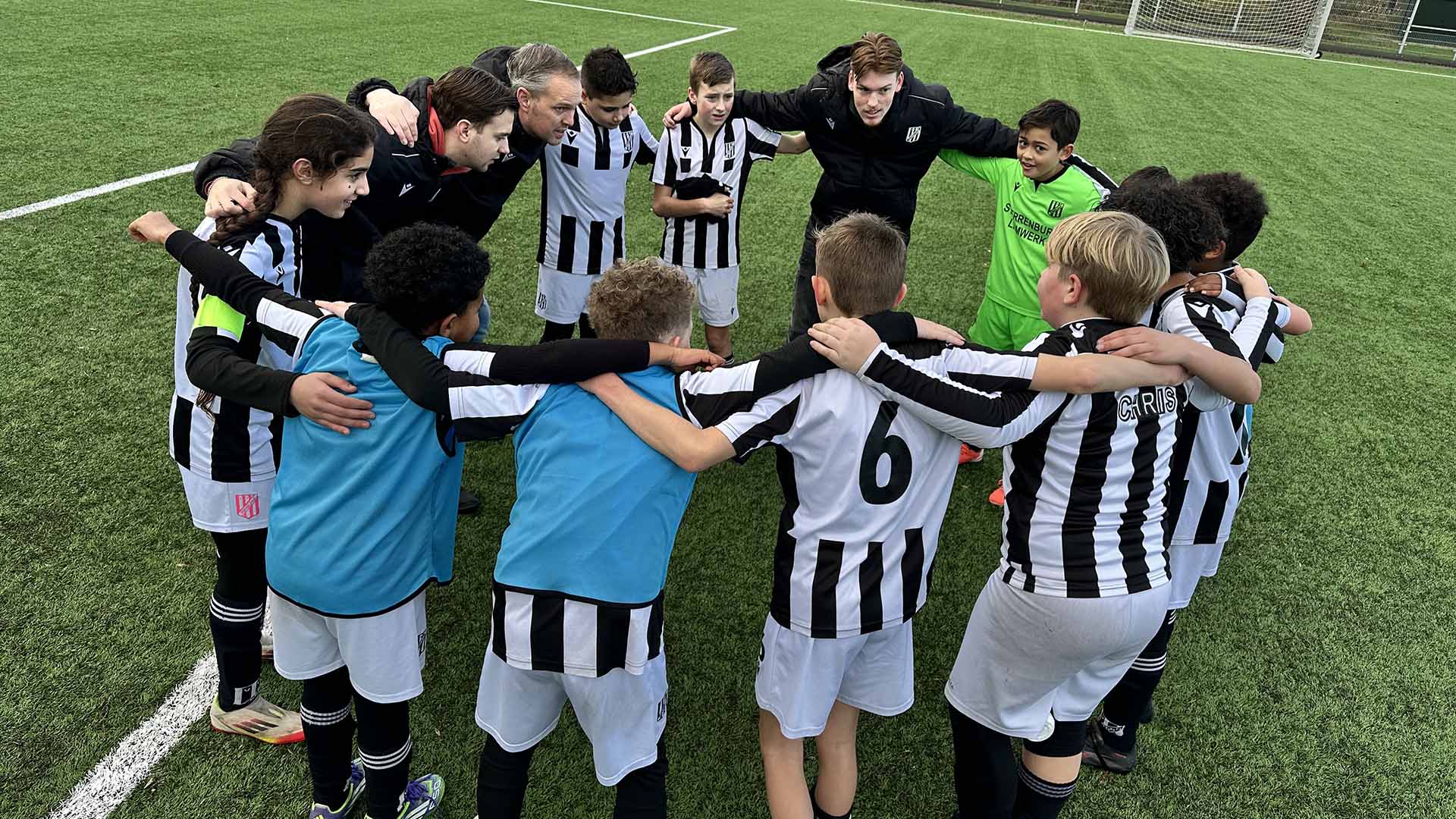 JO12-2 knokt zich naar een verdienstelijke vijfde plaats