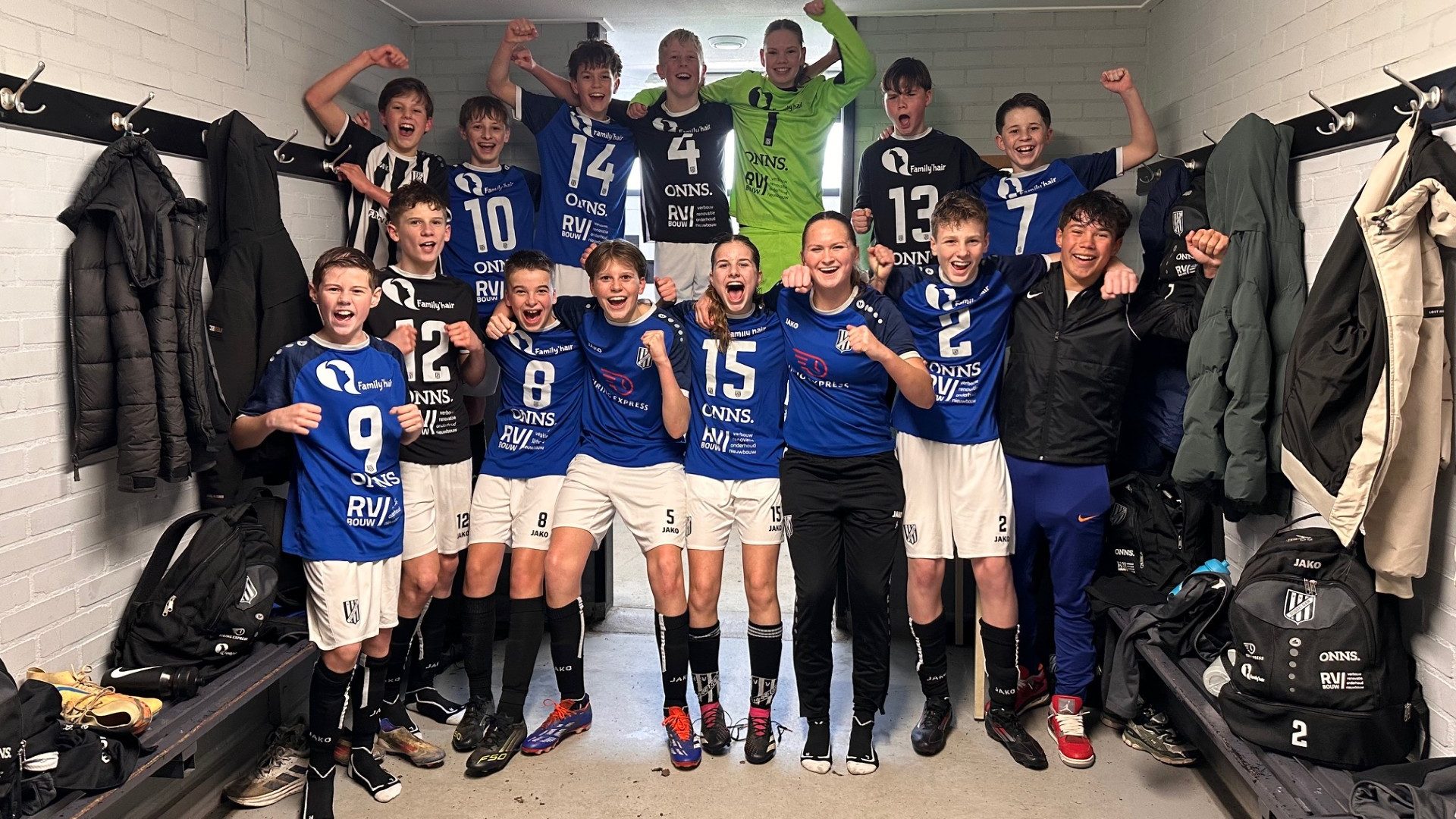 Voetbal wint het altijd van de wind