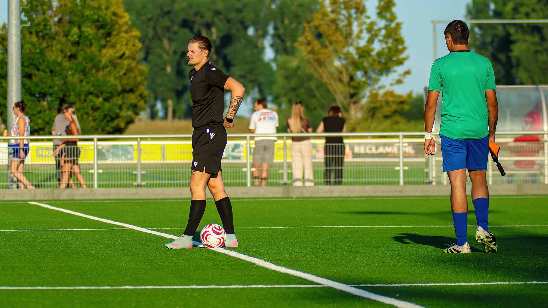 Nieuwe spelregels van de KNVB voor meer tempo en effectieve speeltijd