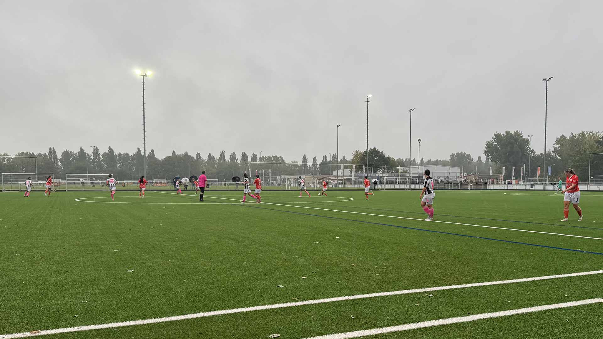 Dubbeldam vr1 strijdt voor wat het waard is tegen Oranje Wit