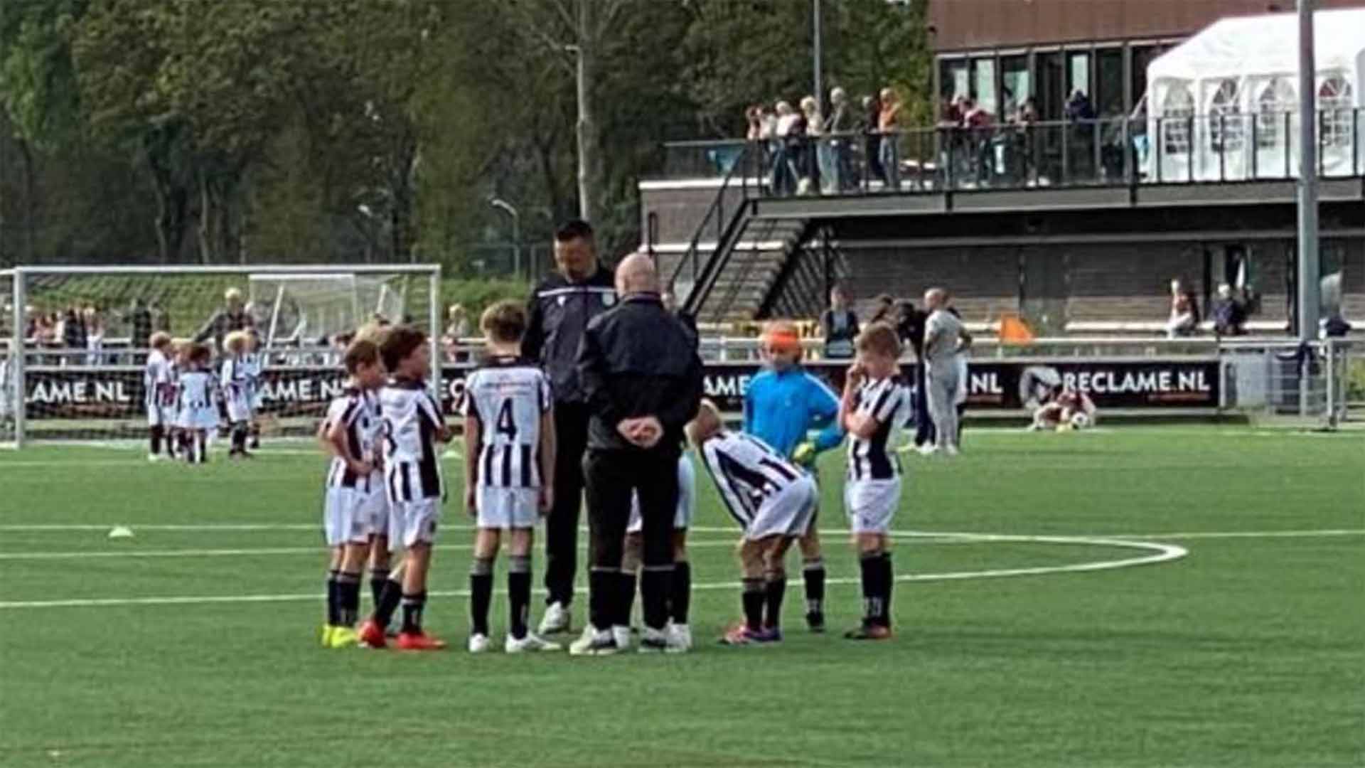 Dubbeldam JO12-2 vecht voor wat ze waard zijn tegen Rijsoord!!