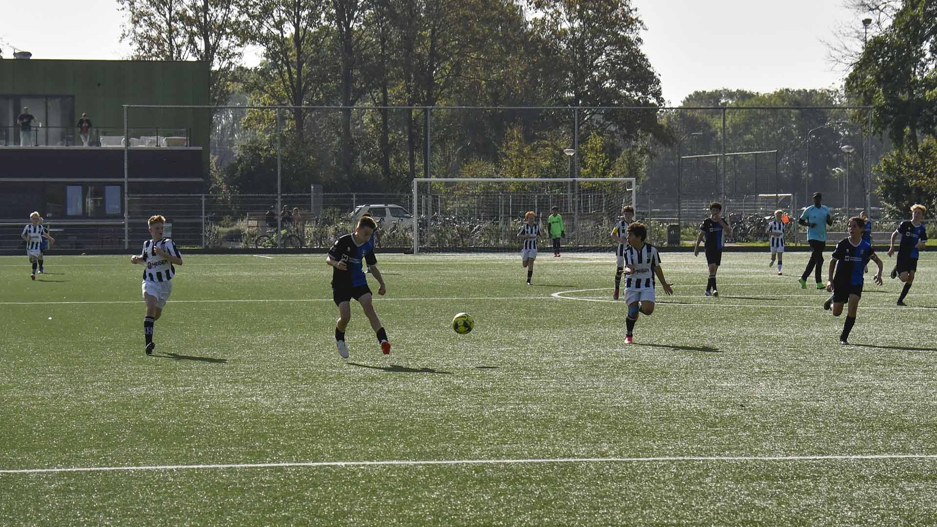 Even schrikken.. en dan gaat de doelpuntenkraan open