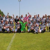 Zondag 4 schrijft eigen jongensboek