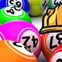 Schitterende cheque van de bingocommissie